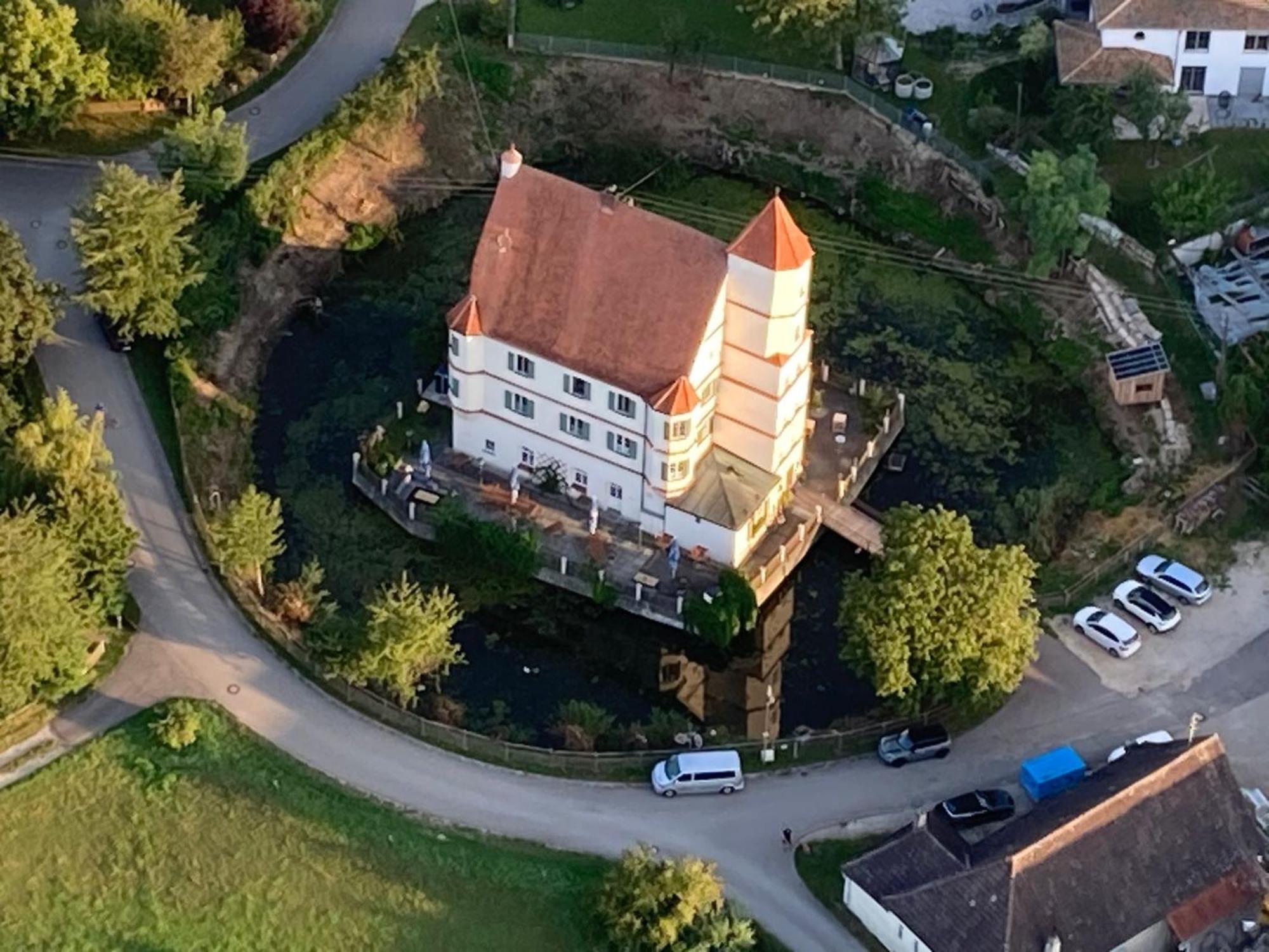 Schloss Kalteneck Hotel Schwenningen  Exterior photo